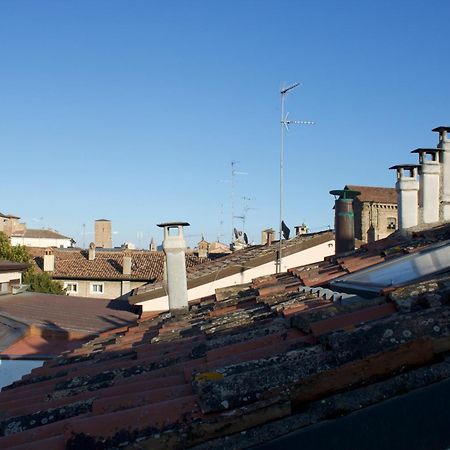 Corte Cavour. Una Mansarda Nel Cuore Della Citta Равенна Екстер'єр фото