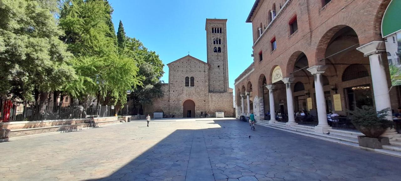 Corte Cavour. Una Mansarda Nel Cuore Della Citta Равенна Екстер'єр фото