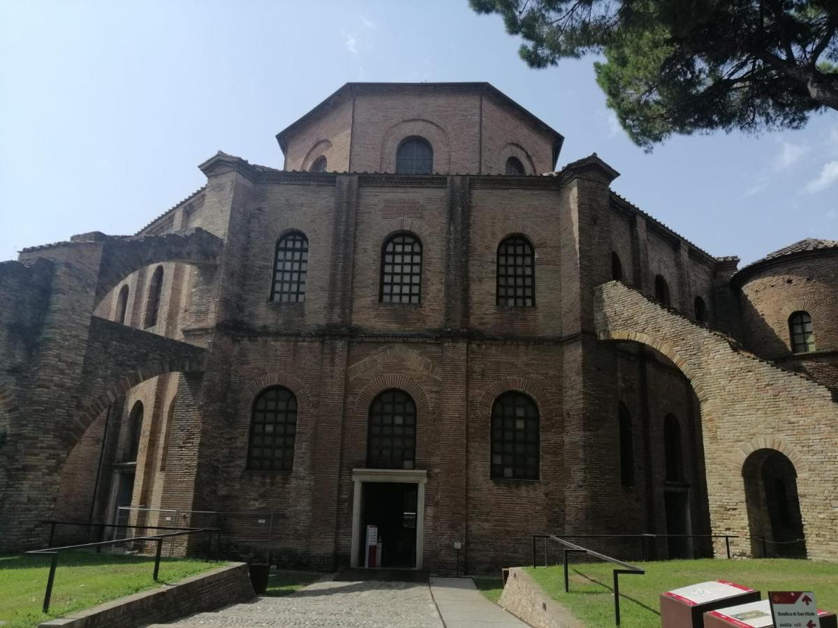 Corte Cavour. Una Mansarda Nel Cuore Della Citta Равенна Екстер'єр фото