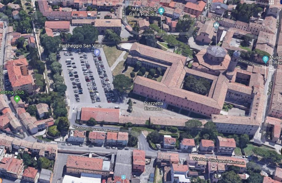 Corte Cavour. Una Mansarda Nel Cuore Della Citta Равенна Екстер'єр фото